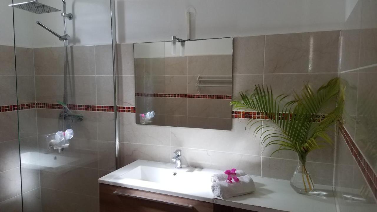 Apartment Rez-de-chaussee De A 1 Minute De La Plage Saint-Francois (Grande-Terre)
